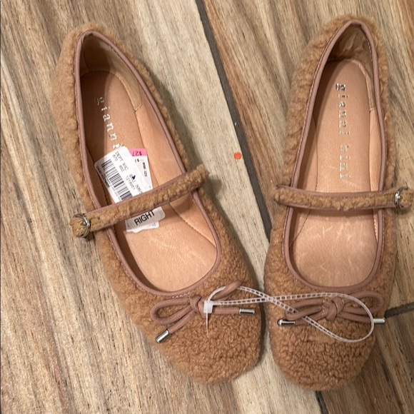 Gianni Bini Shoes - Stylish Tan fuzzy flat Mary Jane